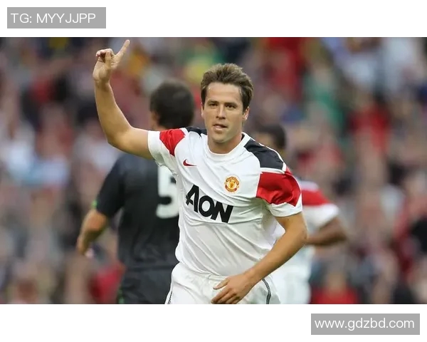 足球明星扎发带造型大揭秘时尚与运动完美结合的潮流趋势