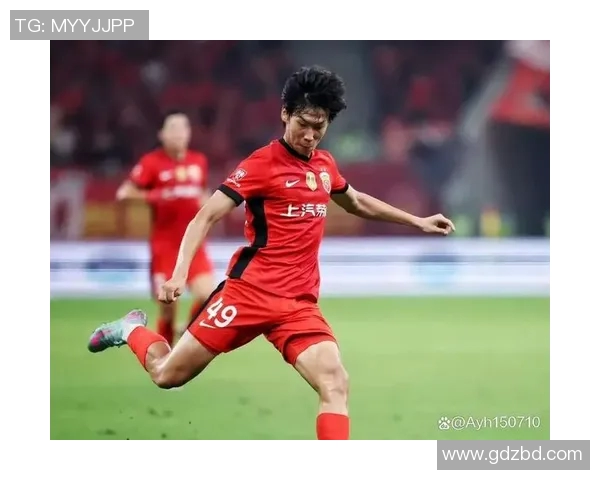 中国足球新星崛起最新加盟的国际足球明星引发热议与期待